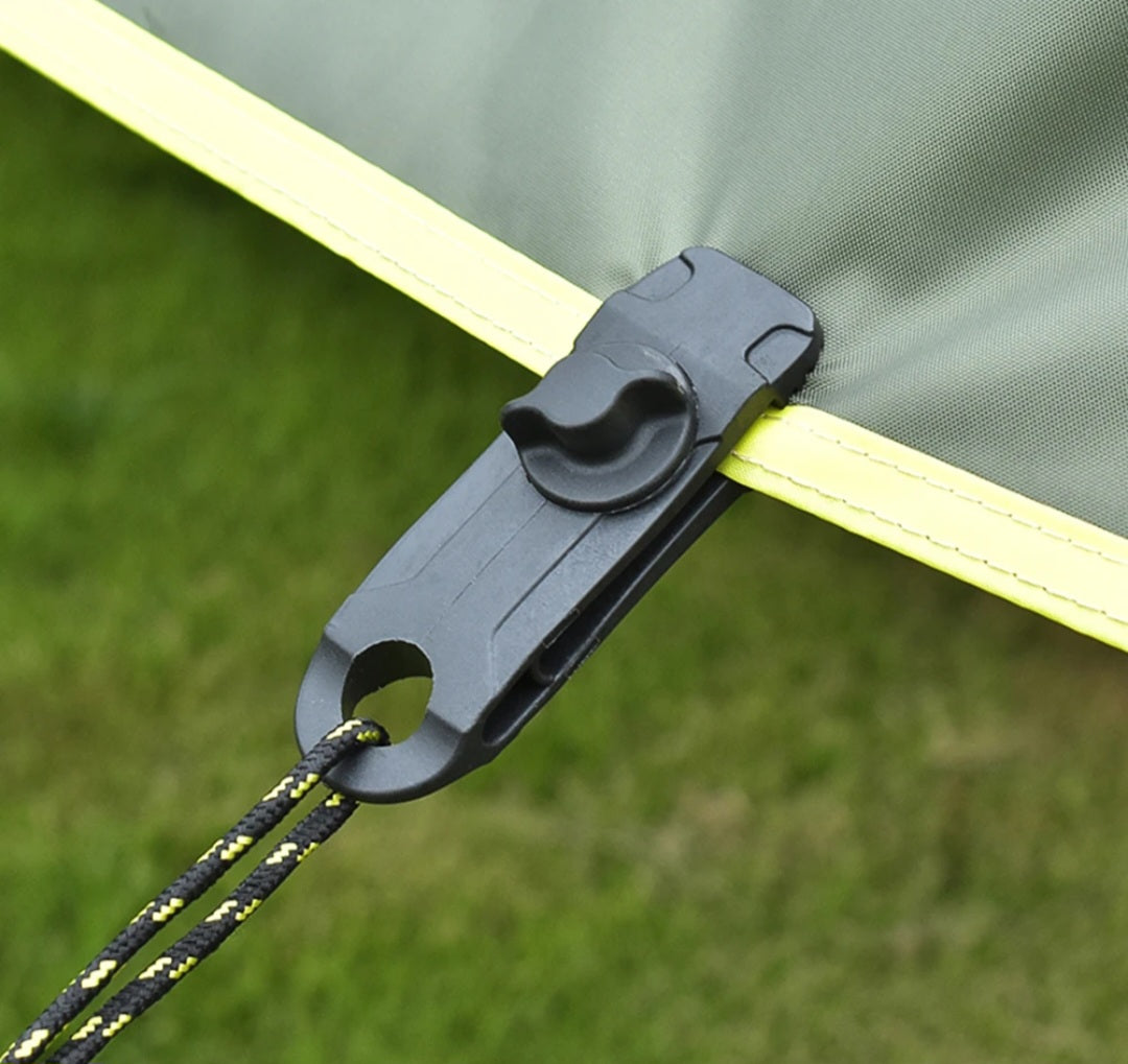 Tarp Clips.                Tame Flapping Tarps.